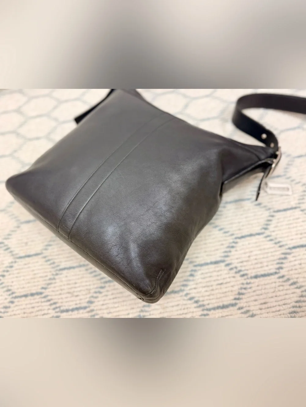 COACH Vintage Y2K Unisex Classic Black Leather Messenger Tote Crossbody Handbag